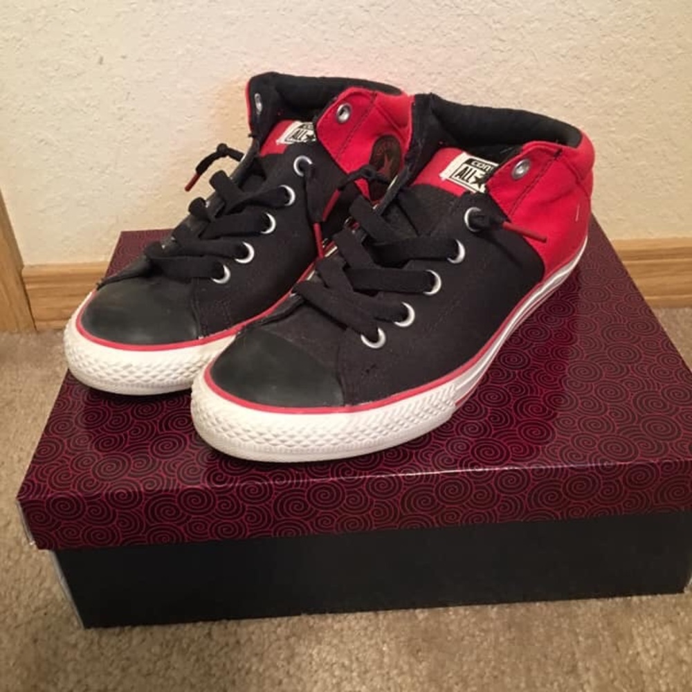Converse child size 6